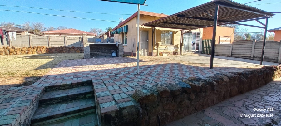 4 Bedroom Property for Sale in Songloed North West